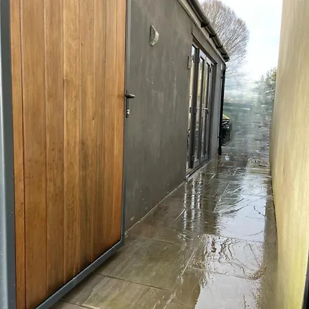 Cf14 Villa Cardiff Exterior photo